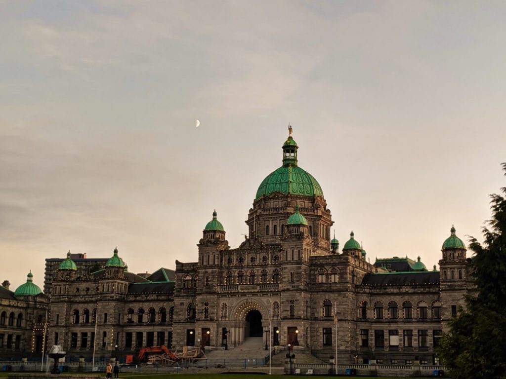Grand parliament buildings with green roofs